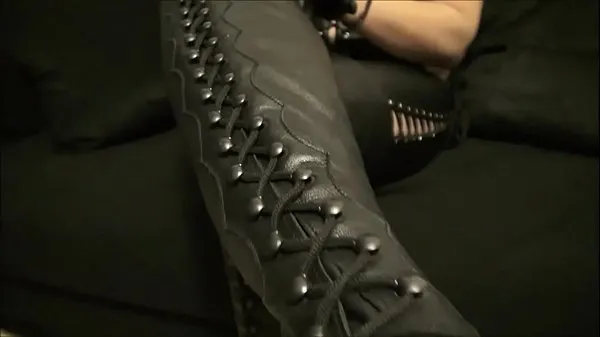 Fresh Mistress Roberta boots cleaning POV new Movies