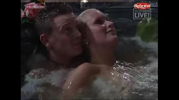 Friske Fuck in the jacuzzi nye film