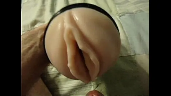 Yeni Dakota's hard cock in a fleshlight yeni Film