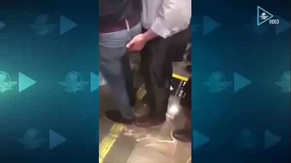 Nové Sexual in Metro does not stop; man touches another nové filmy