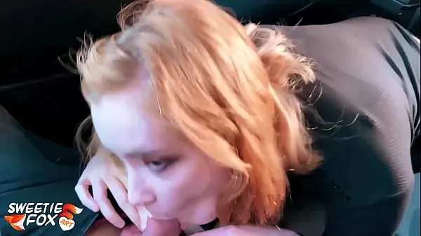 Nouveaux Rousse Sucer la Bite de Chauffeur de Taxi et Cum Avaler dans la Voiture - POV nouveaux films