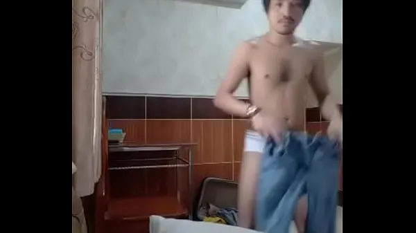 新鮮なAsian guy naked shower in live新しい映画