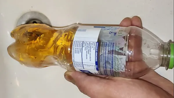 Sveži Pulsating Piss In A Bottle! - Pissing To Taste It novi filmi