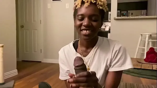 African bitch in her feelings sucking dick Phim mới mới