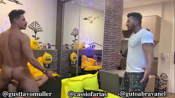 ภาพยนตร์ใหม่ GUSTTAVO MÜLLER Feat. GUTO ABRAVANEL, CÁSSIO FARIAS EM O BOY DO APP ( VÍDEO COMPLETO NO X - VÍDEO RED เรื่องใหม่