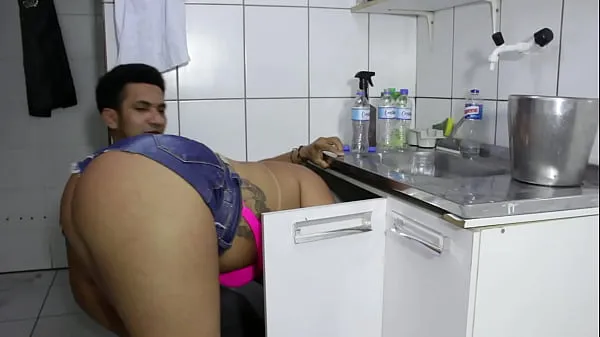 Fresh The cocky plumber stuck the pipe in the ass of the naughty rabetão. Victoria Dias and Mr Rola new Movies