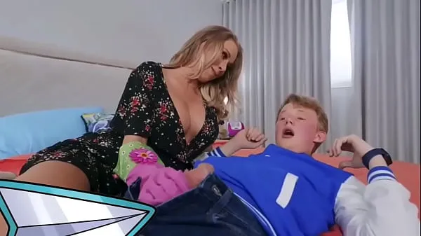 Nové step mom handjob son nové filmy