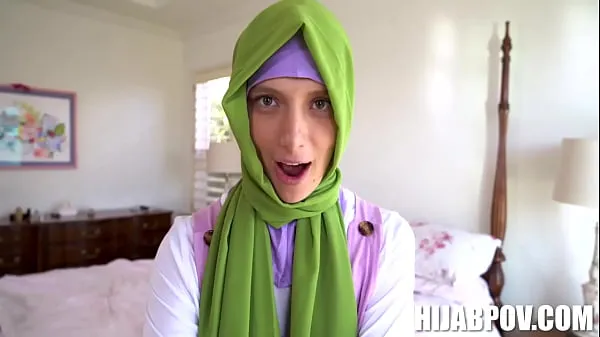 Nuovi Hijab piccola Izzy Lush che infrange le regolefilm nuovi