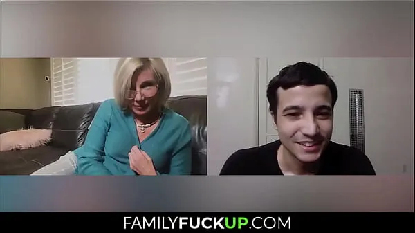 Nové Whore Strip and Masturbates for her Favorite Grandson, Payton Hall, Ricky Spanish nové filmy