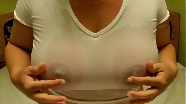 Friske Playing with my tits makes me so horny nye film