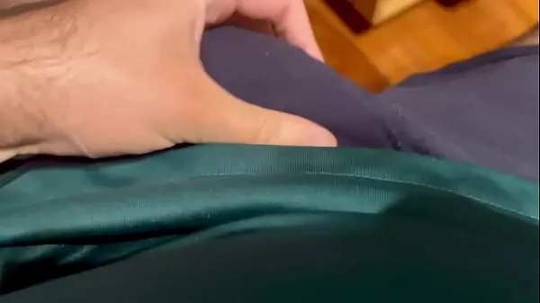 新鲜的 Jerking off wearing boxers big and uncut dick 新影片