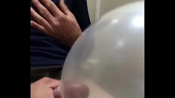 Nové cumshot in balloon nové filmy