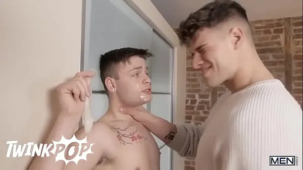 O lindo Malik Delgaty está se divertindo gay com Ryan Bailey até que sua namorada os pegue - TWINKPOP novos filmes