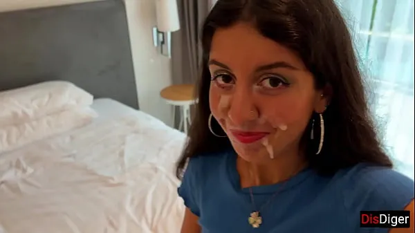 Świeże Step sister lost the game and had to go outside with cum on her face - Cumwalknowe filmy