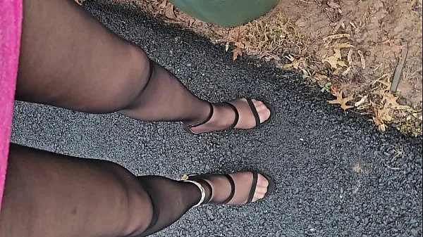 Świeże Renee` wearing black pantyhose, rainbow anklet, high fuck me heels, pink sparkley mini dress in public, outdoorsnowe filmy