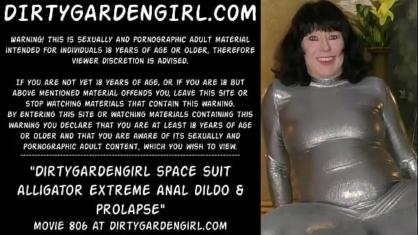 Dirtygardengirl space suit alligator extreme anal dildo & prolapse novos filmes