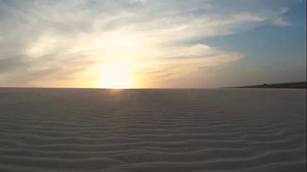 Свежие Having sex in the middle of Lencois Maranhenses - Alemaohubновые фильмы